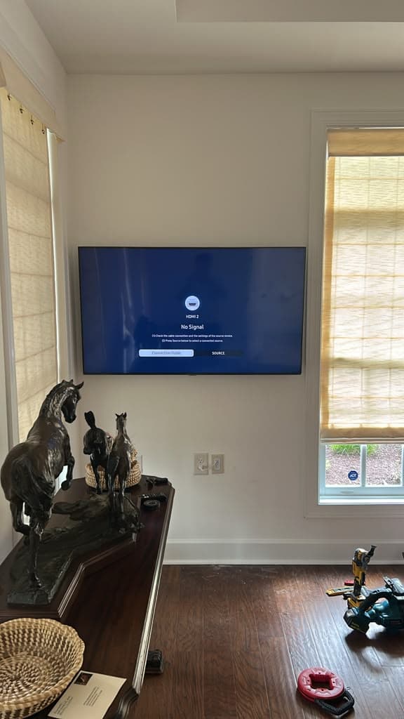 How to Mount a 75-Inch Samsung U8000H