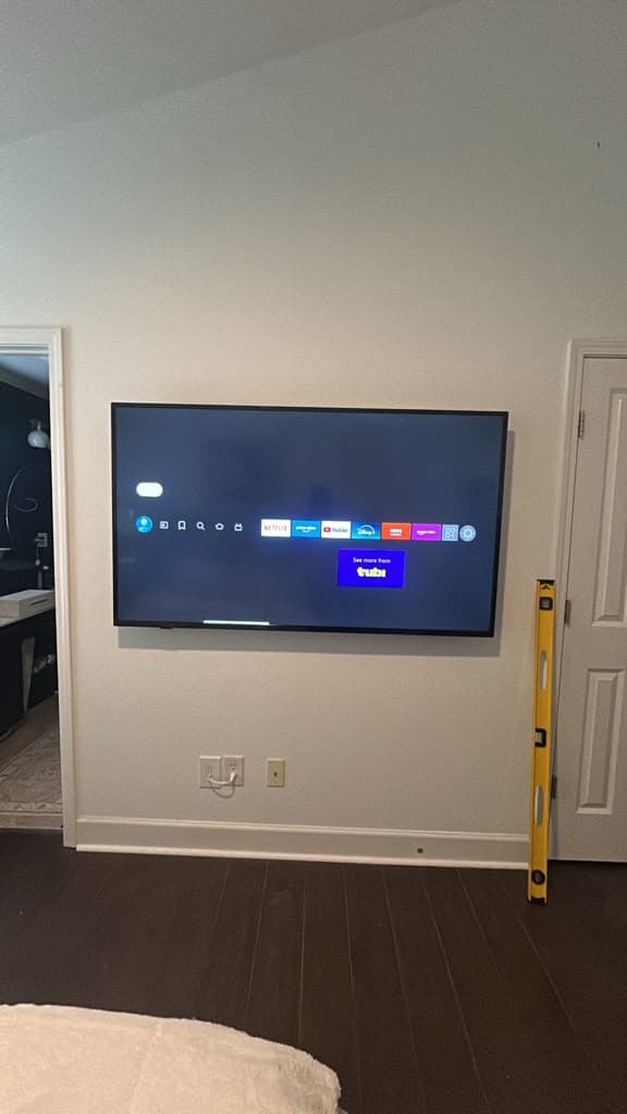 How to Mount a 75-Inch Samsung U8000F